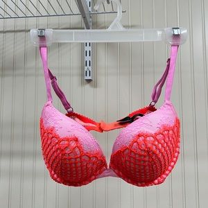 Victoria’s Secret Very Sexy Push-Up Bra